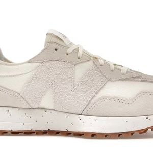 New Balance Women’s size 9 Turtle Dove, Beige